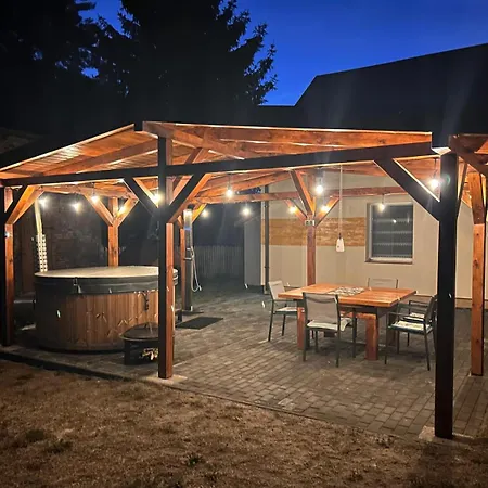 Apartment Dom Nad Jeziorem Trzy Tonie *