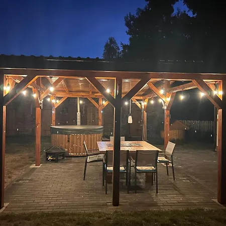 Apartment Dom Nad Jeziorem Trzy Tonie