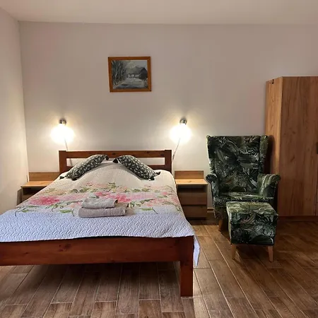 Dom Nad Jeziorem Trzy Tonie Apartment *