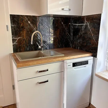 Dom Nad Jeziorem Trzy Tonie Silna Nowa