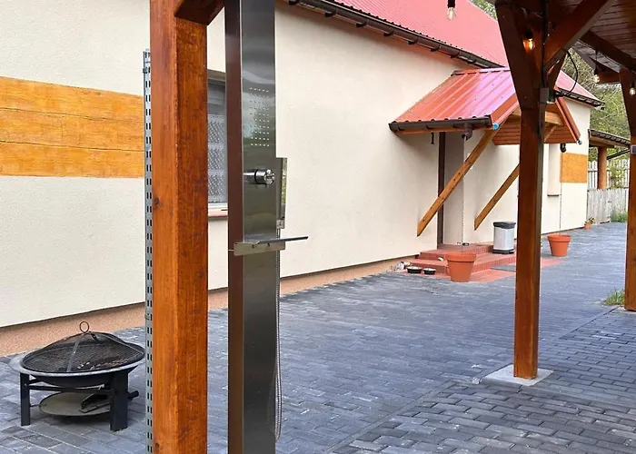 Dom Nad Jeziorem Trzy Tonie Silna Nowa